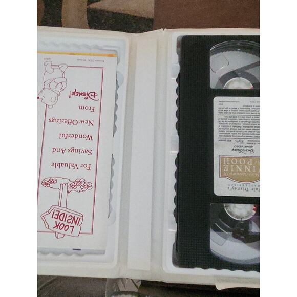 The Many Adventures of Winnie the Pooh (VHS, 1996) - Picture 3 of 3